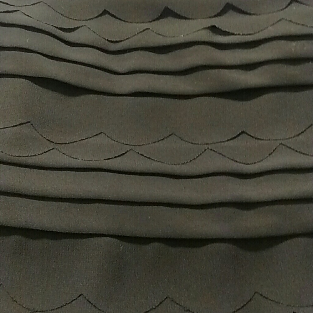 Studio M Black Mini Skirt With Scalloped Ruffle Detail Size M - Picture 2 of 7